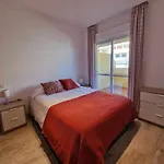 Ideal For Families: Pool, Walk To Beaches & Shops Daire Málaga