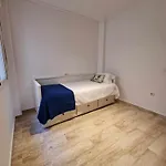 Ideal For Families: Pool, Walk To Beaches & Shops *