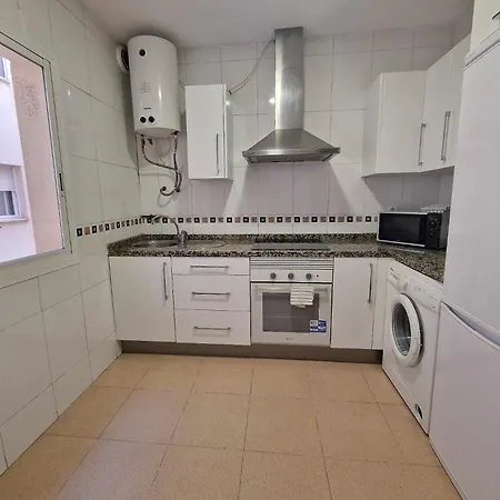 Ideal For Families: Pool, Walk To Beaches & Shops Appartement