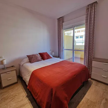 10-minute Walk To | Pool & Parking Appartement Málaga