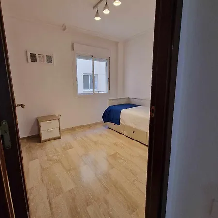 Appartement 10-minute Walk To | Pool & Parking