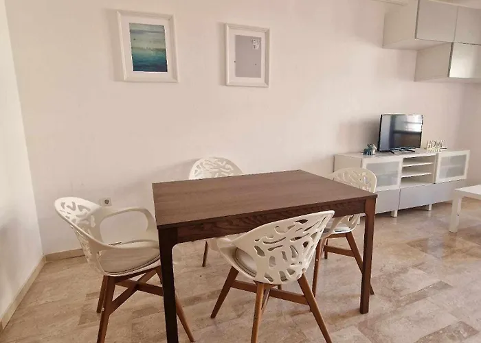 Appartement Ideal For Families: Pool, Walk To Beaches & Shops *
