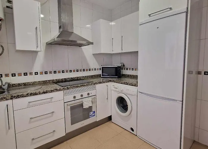 Ideal For Families: Pool, Walk To Beaches & Shops * Málaga