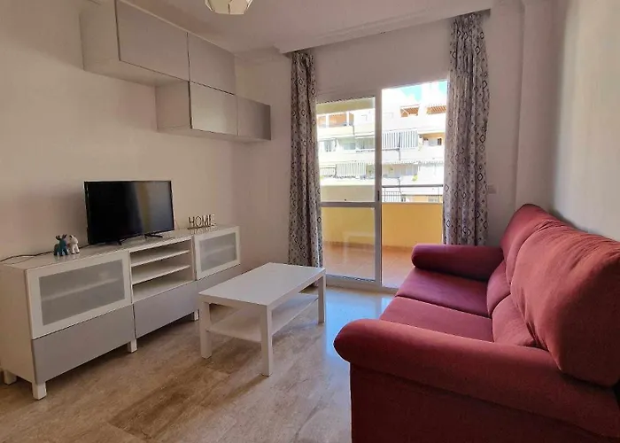 Appartement Ideal For Families: Pool, Walk To Beaches & Shops Málaga