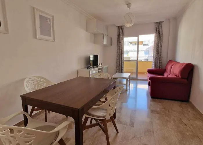 Appartement Ideal For Families: Pool, Walk To Beaches & Shops *