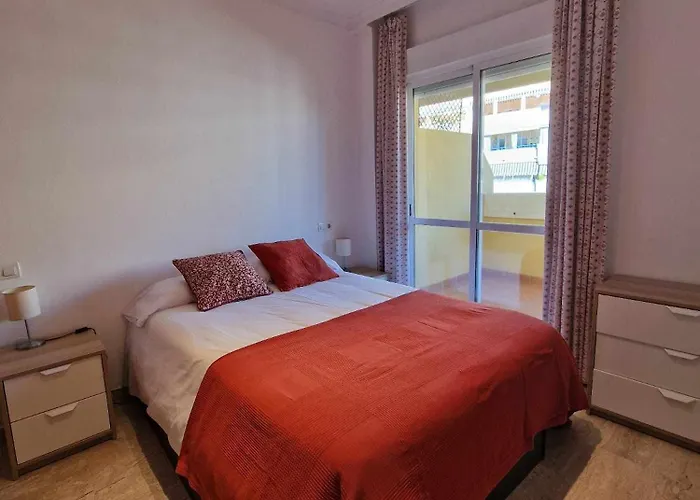 Ideal For Families: Pool, Walk To Beaches & Shops Appartement Málaga