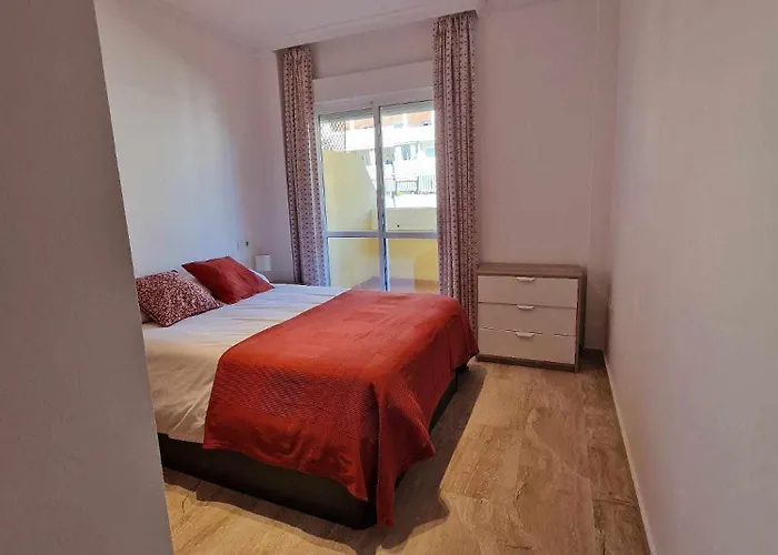 Appartement Ideal For Families: Pool, Walk To Beaches & Shops Málaga
