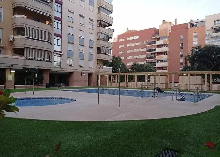 Appartement Ideal For Families: Pool, Walk To Beaches & Shops *